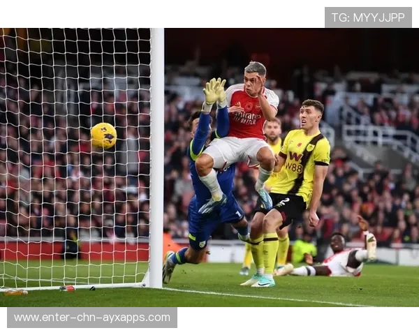 兵工厂的“锋线之殇”:吉奥克雷斯伤停,阿尔特塔的无锋阵困境 兵工厂的“锋线之殇”:吉奥克雷斯伤停,阿尔特塔的无锋阵困境